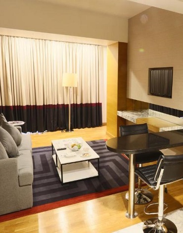 L.A.Council 1BR Apartment Main image 1